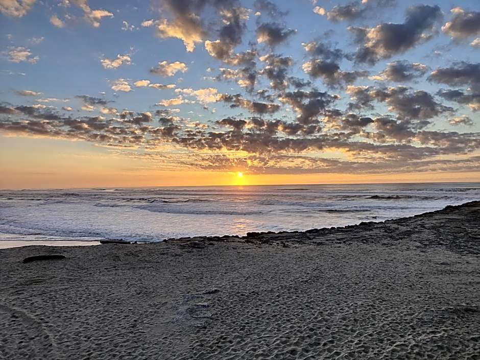 Vagueira Guest House & Beach Hostel