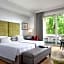 Sina Villa Medici, Autograph Collection by Marriott