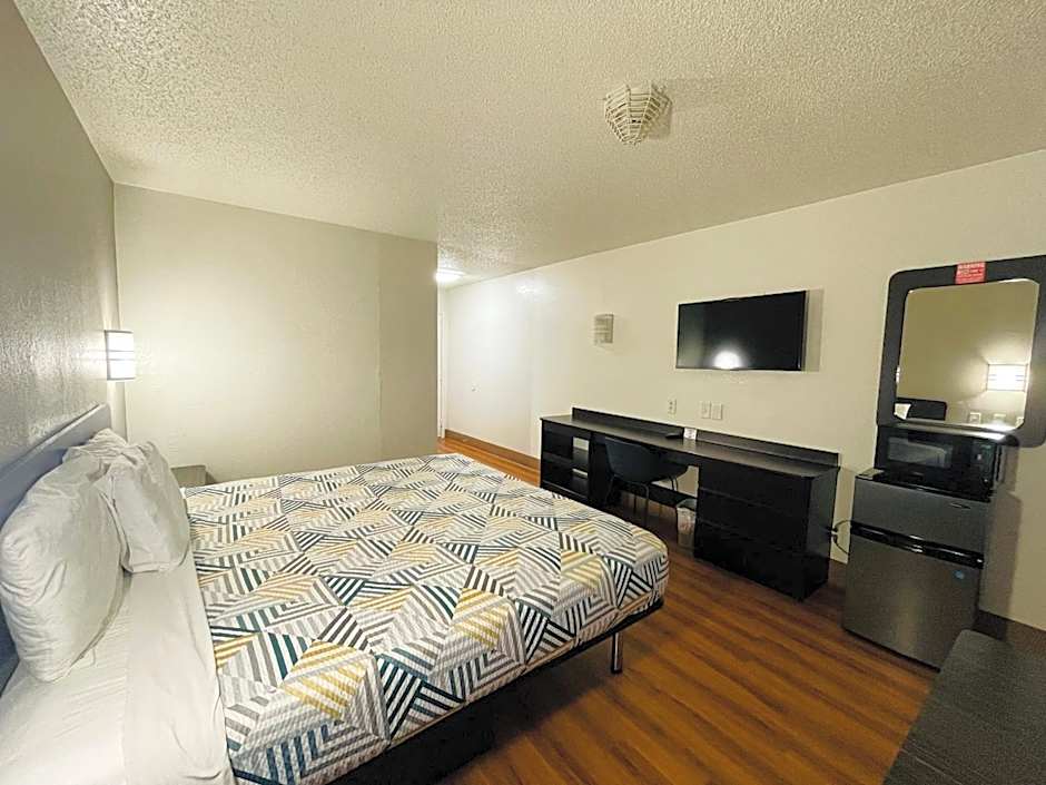 Motel 6-Duncanville, TX - Dallas