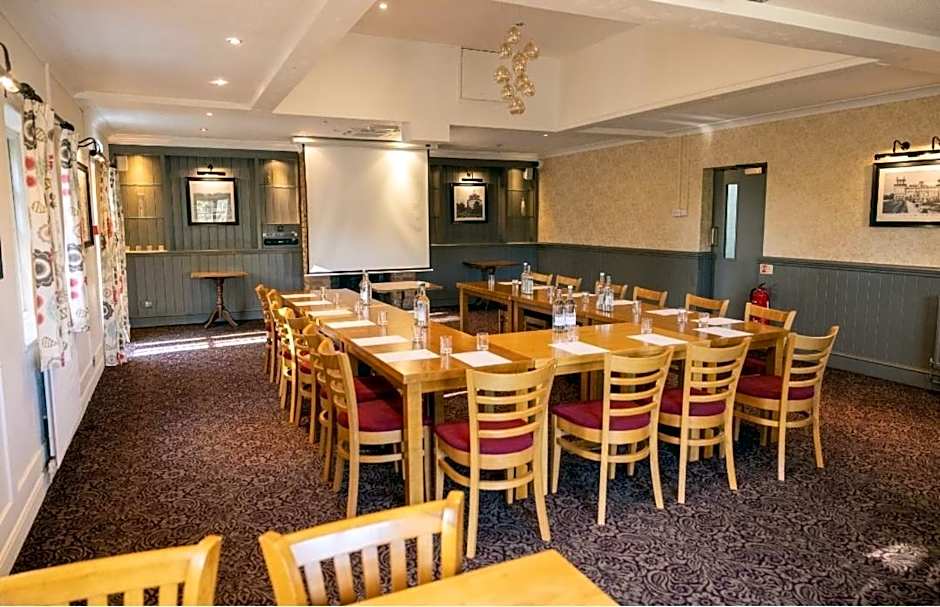 Sturdy`s Castle - Historic Coaching Inn near Blenheim Palace, Oxfordshire