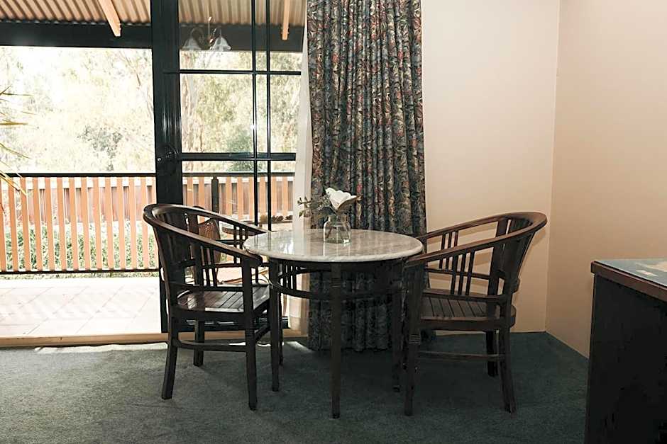 The Lawson Riverside Suites