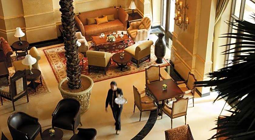 Shangri-La Hotel Apartments Qaryat Al Beri