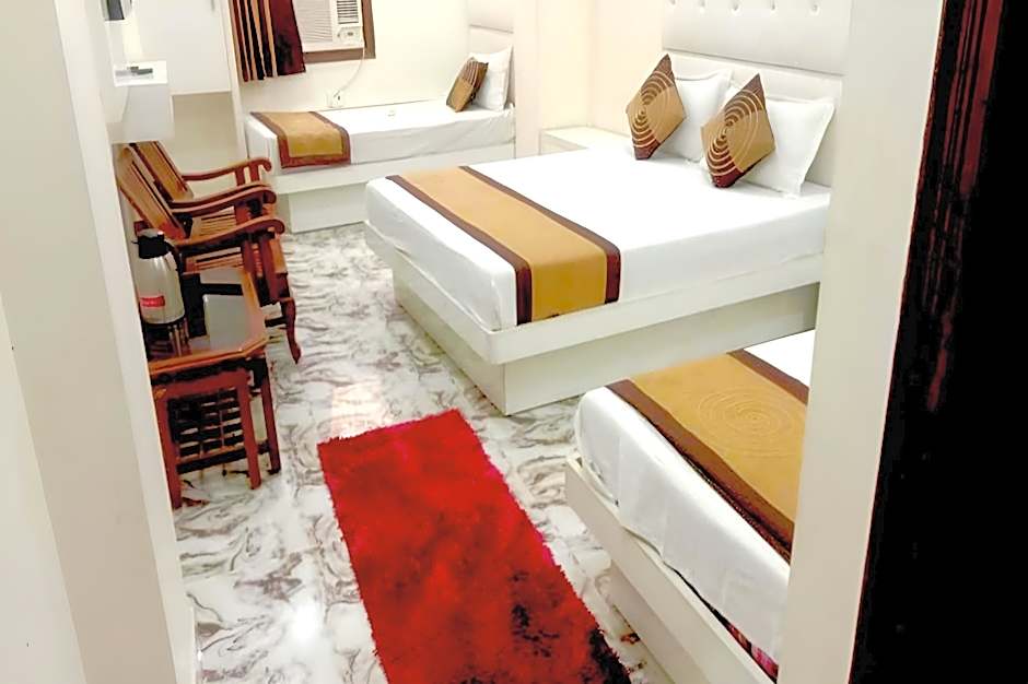 Hotel Crystal Deluxe @New Delhi Railway Station