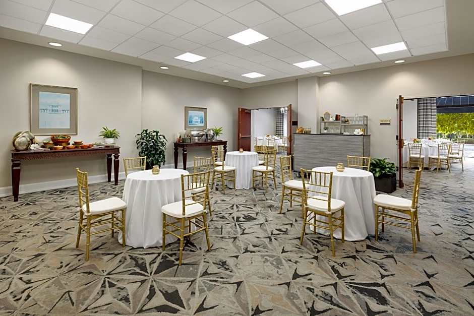 THE RIVERFRONT HOTEL NEW ORLEANS