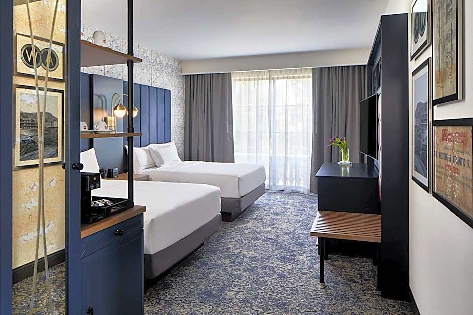 The Hamilton Alpharetta, Curio Collection By Hilton