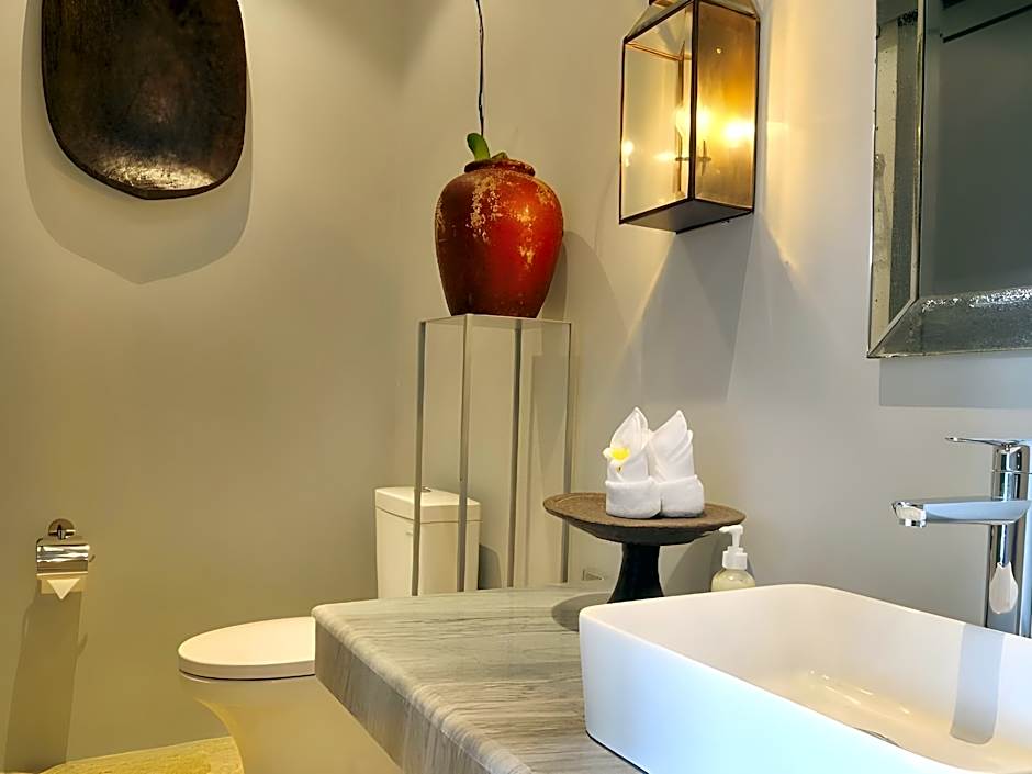 Room & Vespa Suite 1