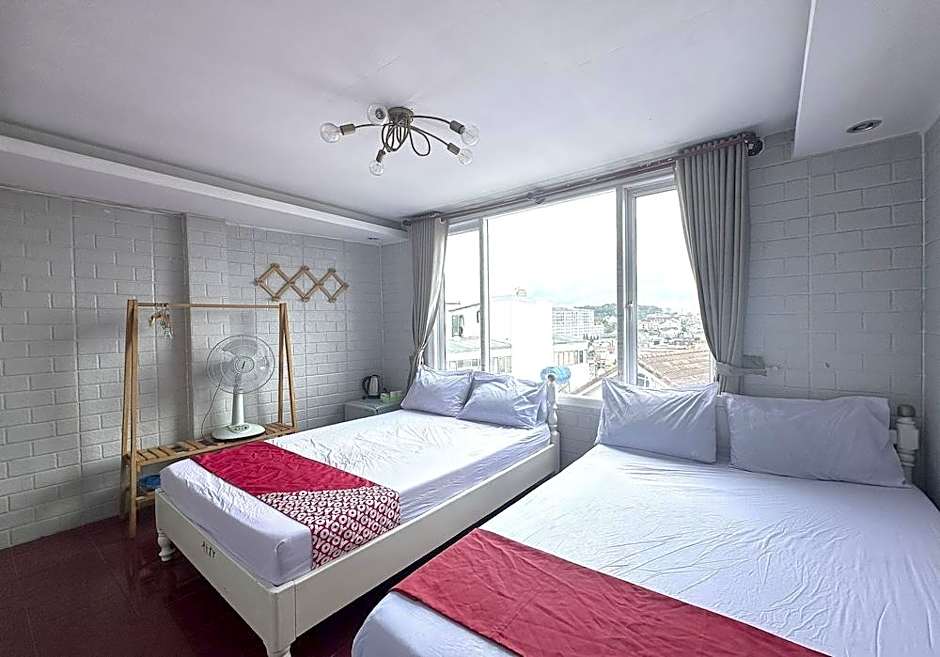 OYO 1196 Le Vu Hotel