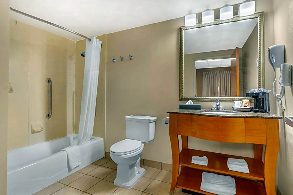 Quality Inn Lumberton North