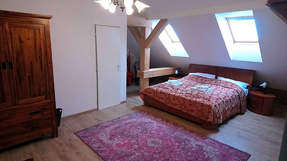 Photo 1 of 8 of Deluxe Apartment