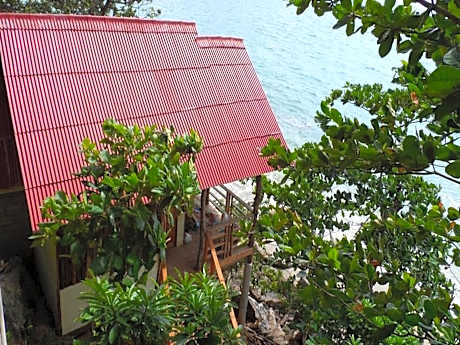Jungle Hill Beach Bungalow