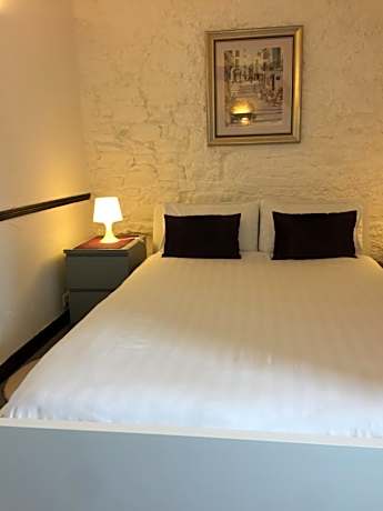 Two-Bedroom Family Suite with Private Bathroom