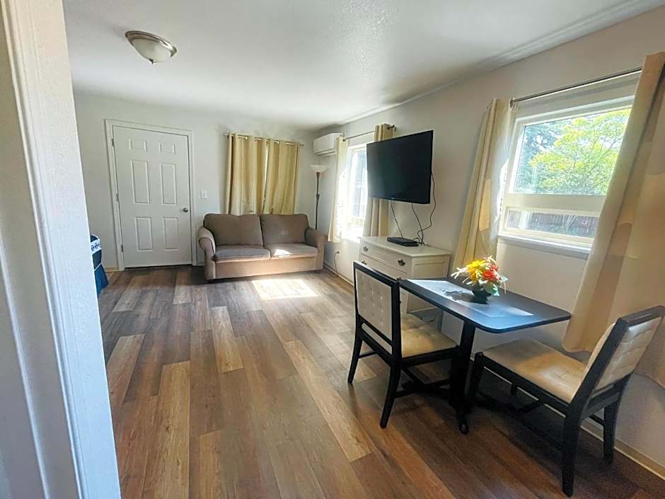 Riverfront Lodging