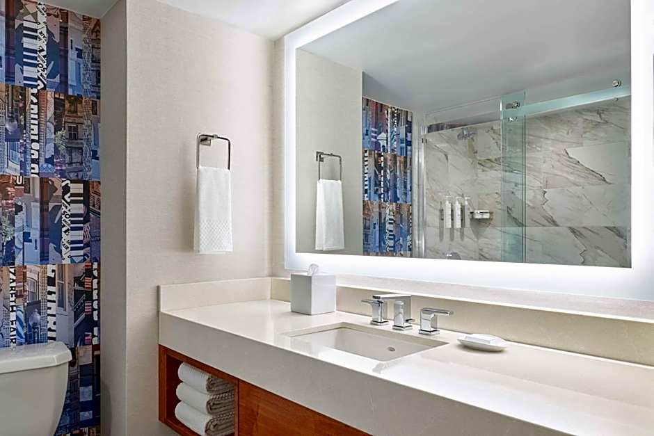 Embassy Suites by Hilton Washington DC Convention Center