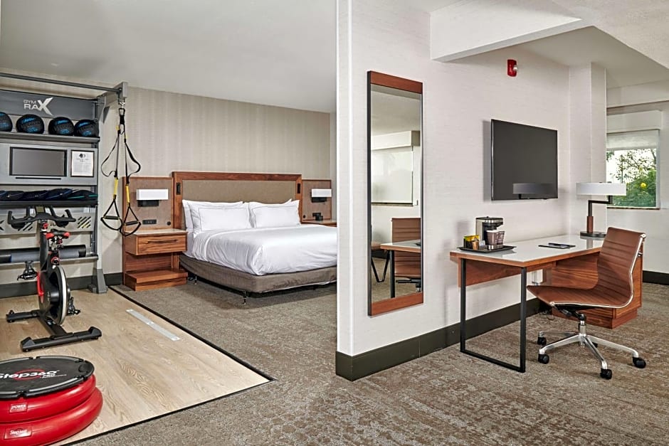 DoubleTree By Hilton Fullerton