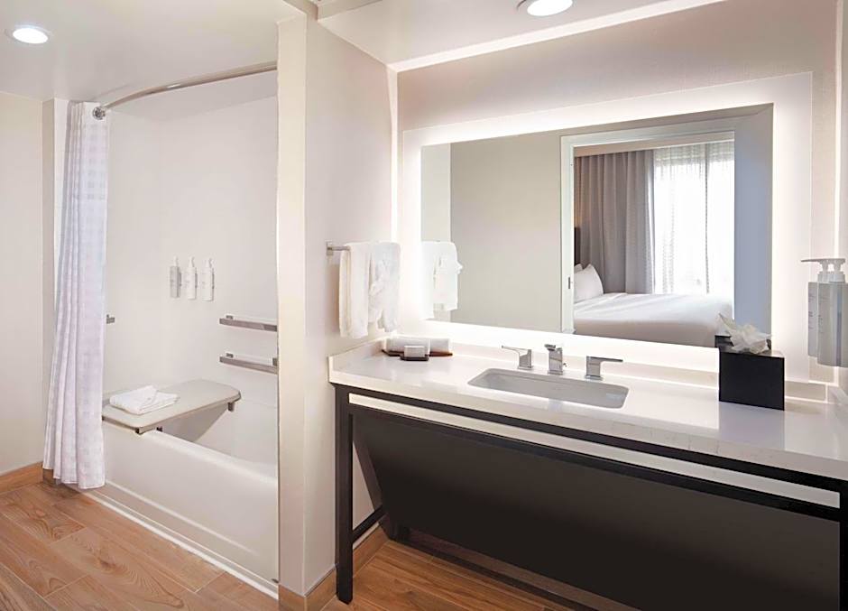 Embassy Suites by Hilton Palm Beach Gardens PGA Boulevard