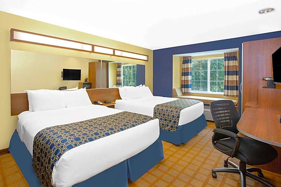 Microtel Inn & Suites by Wyndham Kearney