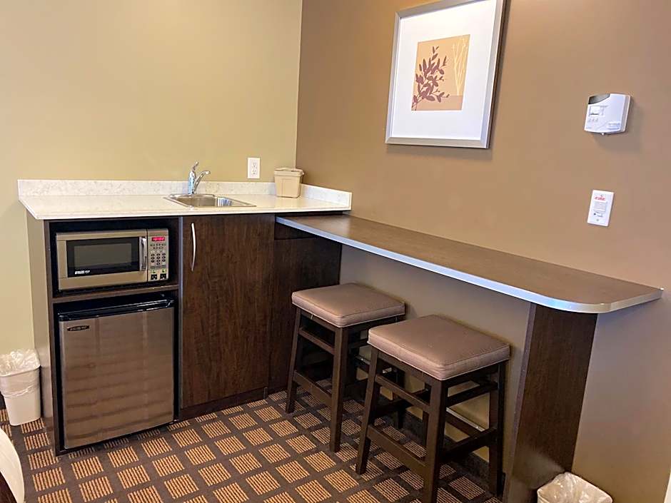 Microtel Inn & Suites by Wyndham Timmins