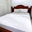 Hotel Shinta 1 near Stasiun Kertosono Mitra RedDoorz