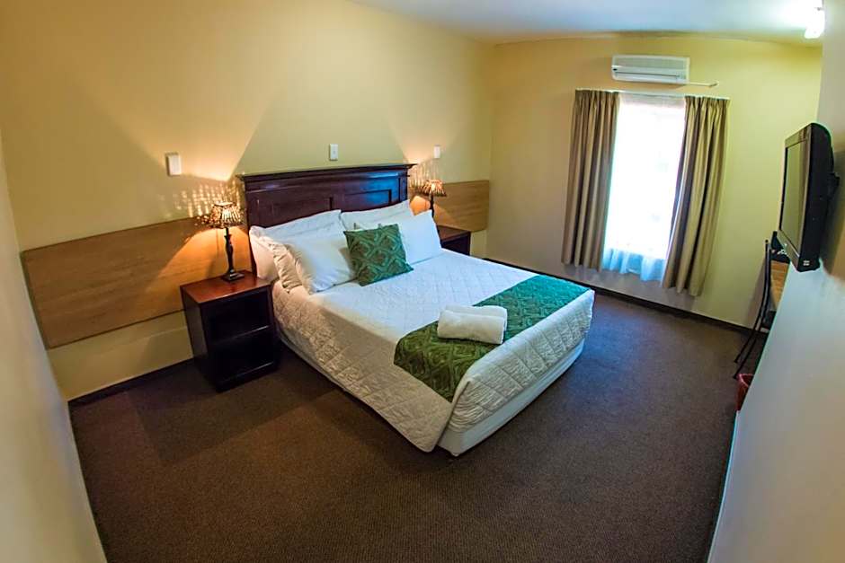 Airport Hotel
