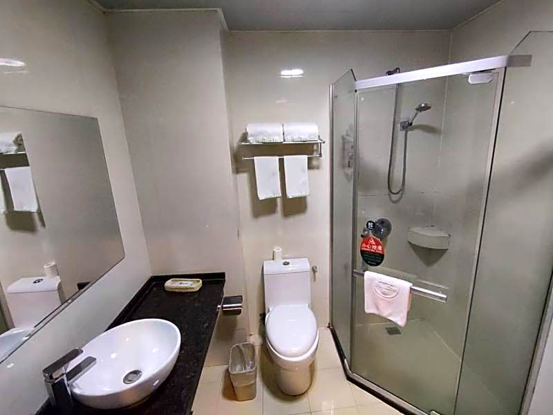 GreenTree Inn Changshu Aotelaisi Business Hotel