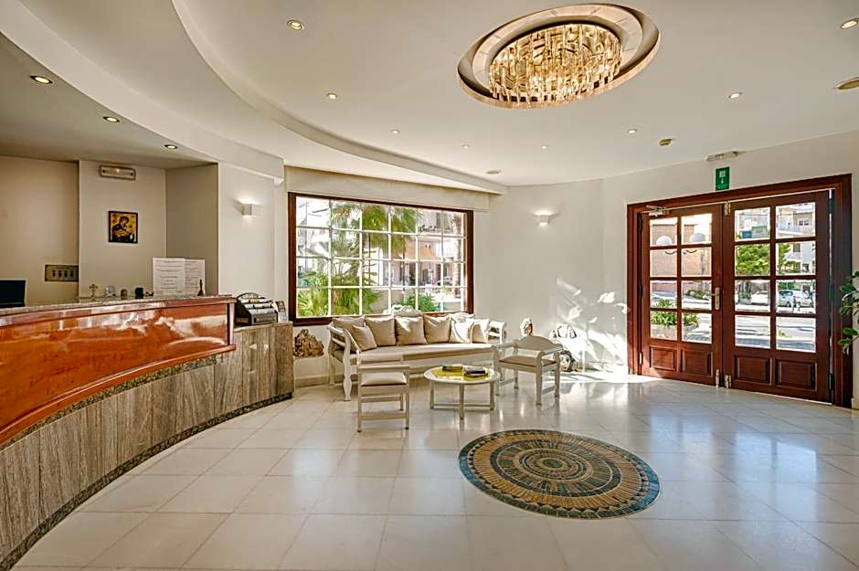 Elina Hotel Apartments