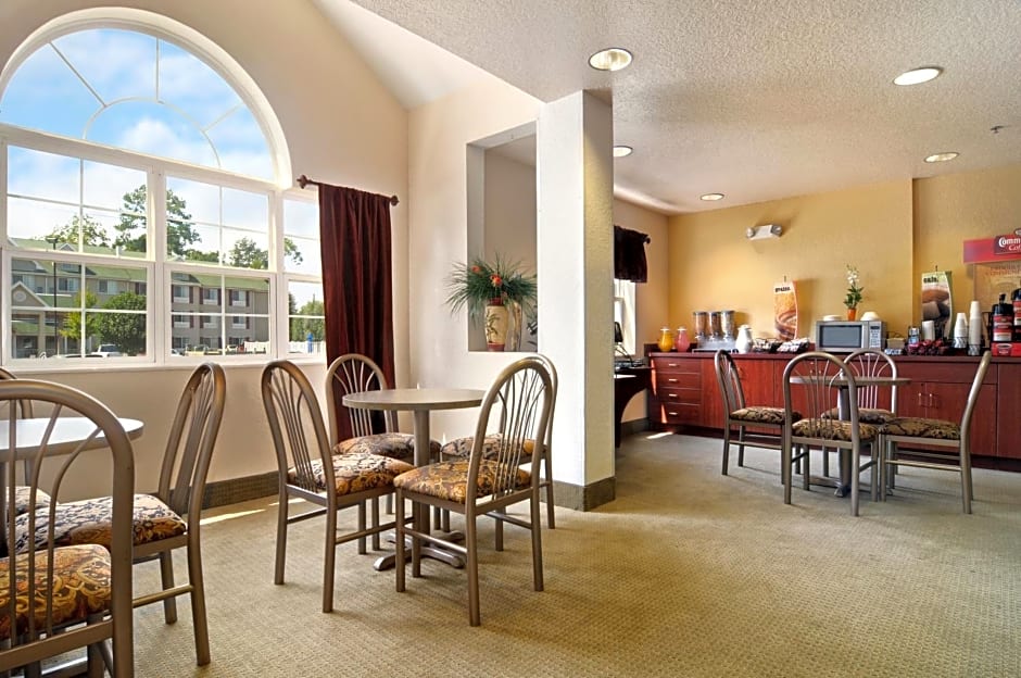 Microtel Inn & Suites By Wyndham Marianna
