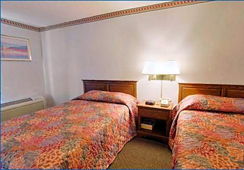 Travelodge by Wyndham Cleveland Airport