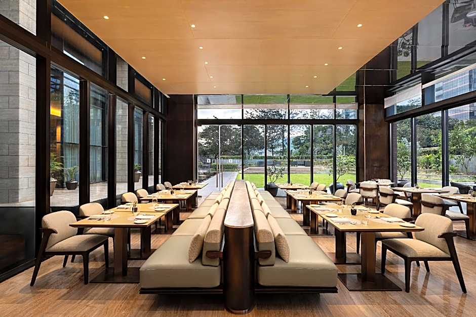 The Den Bengaluru, Lxr Hotels & Resorts