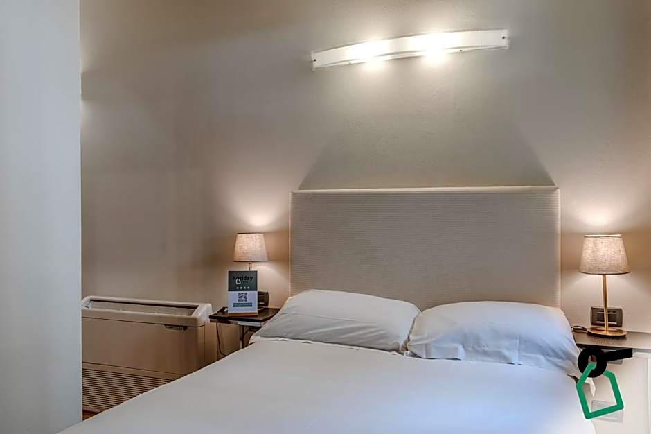 HOTIDAY ApartHotel Firenze