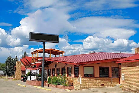 Casa Lemus Inn