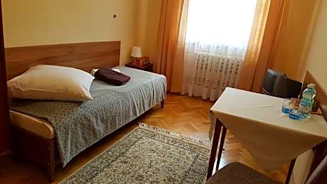 Single Room with Shared External Bathroom