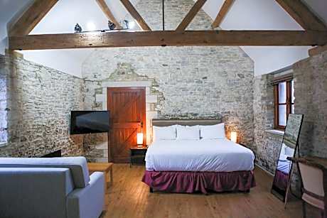 Standard Family Room