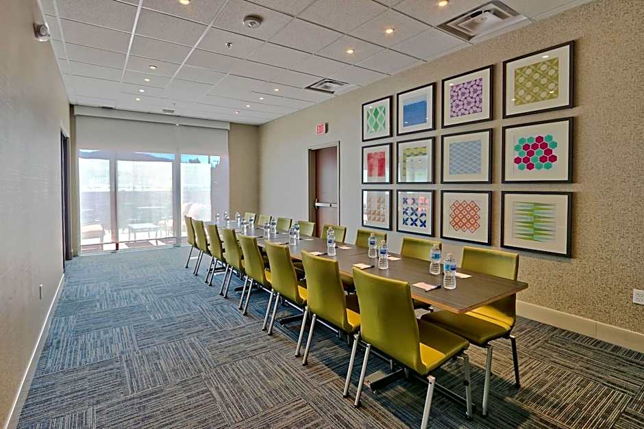 Holiday Inn Express And Suites Albuquerque East By IHG