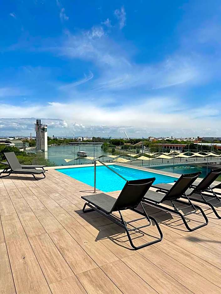 Ribera De Triana Hotel