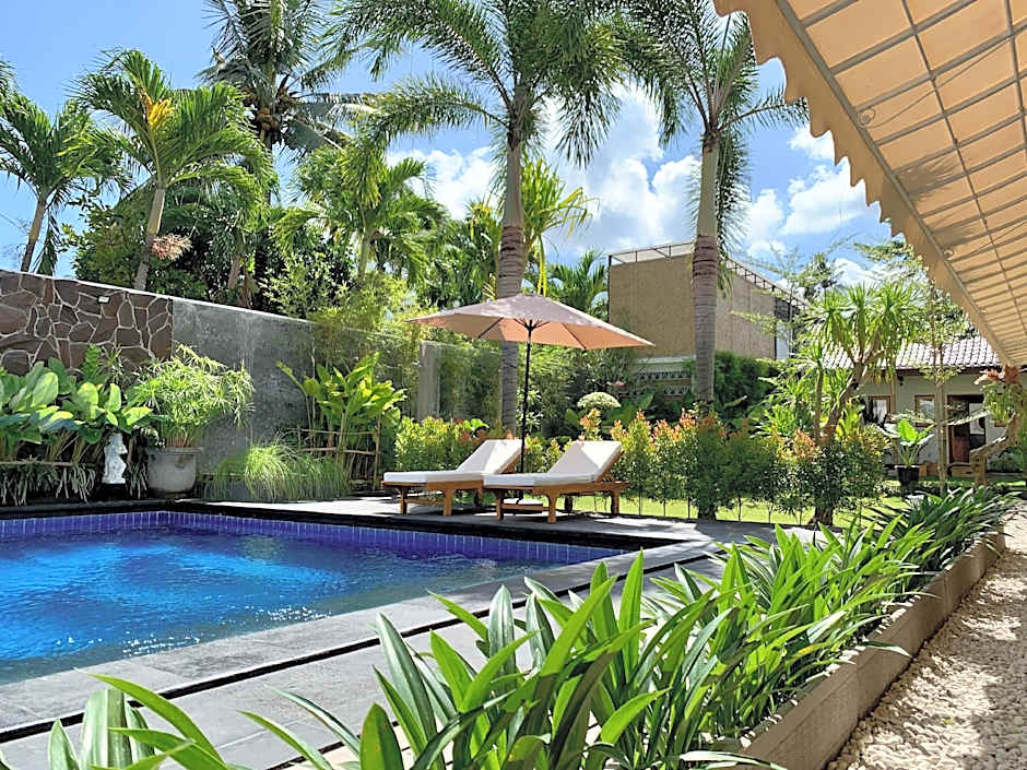 Roots Hotel Senggigi