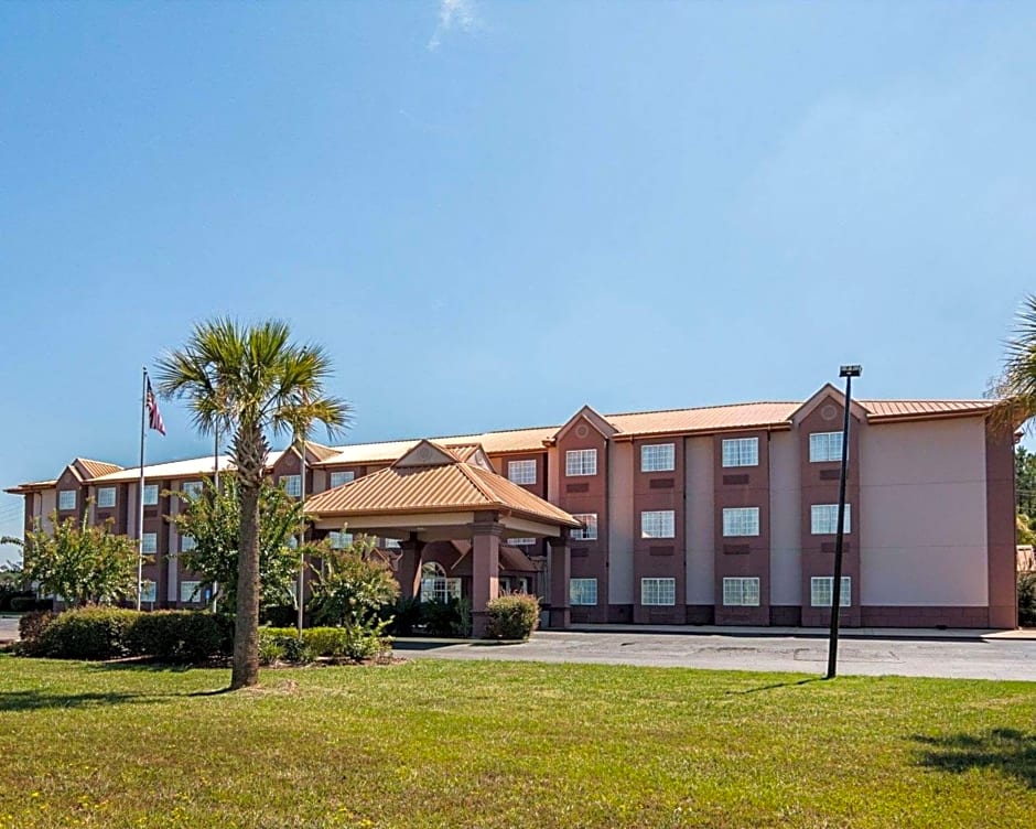 Econo Lodge Inn & Suites Natchitoches