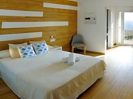 Superior Double or Twin Room with Sea View