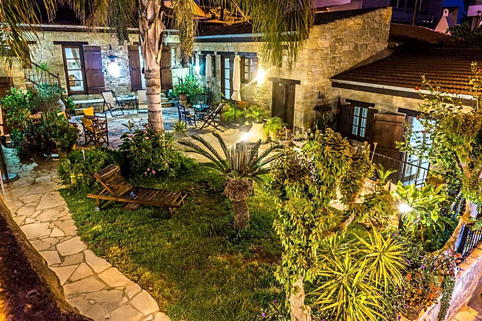 Niki's House