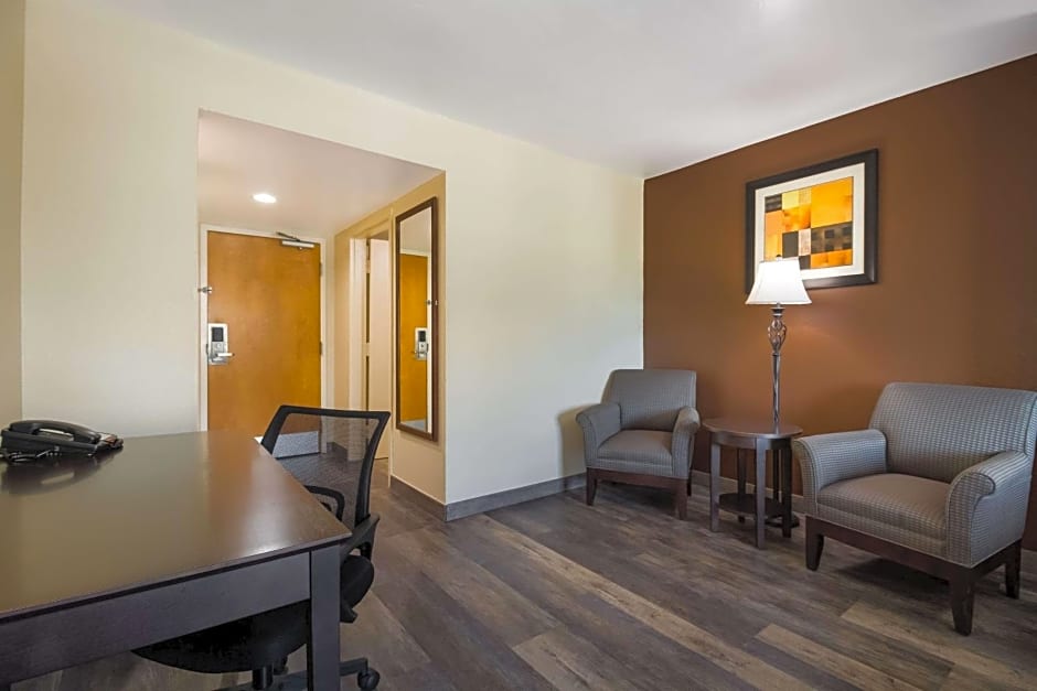 Quality Inn & Suites North Myrtle Beach