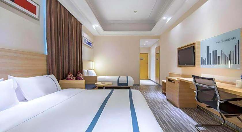City Comfort Inn Zhuhai Fisher Girl Qinglv Road Seaside Swimming Field