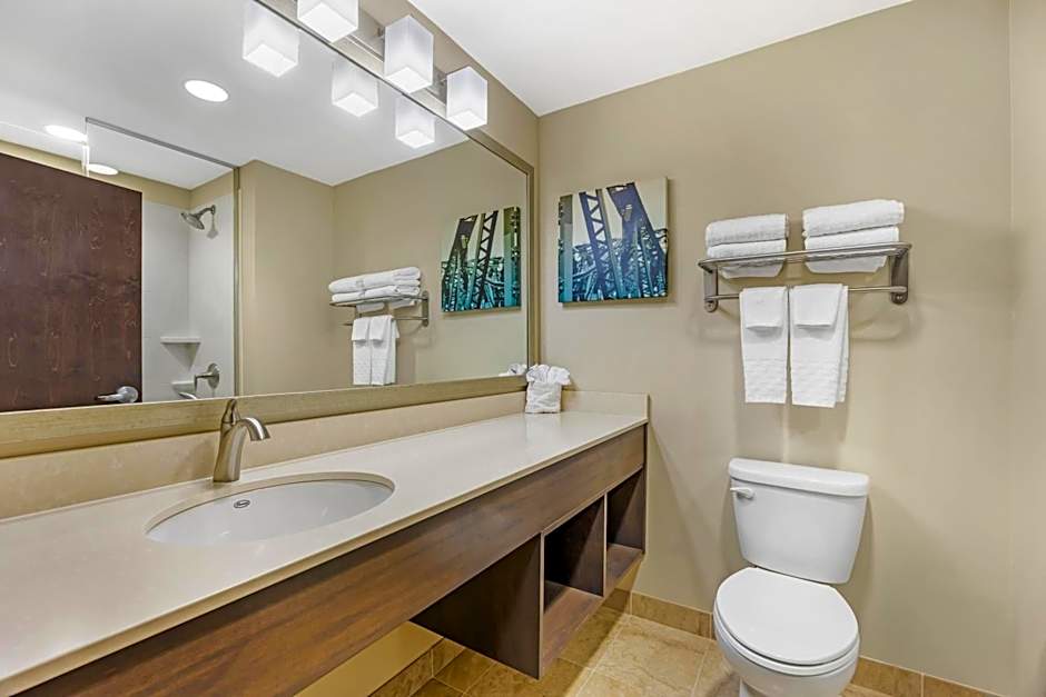 Best Western Plus Centralia Hotel & Suites