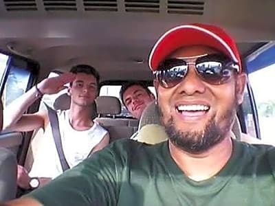 ORANGUTANTREKSUMATRA & LOVELY JUNGLE LODGE only book IF you are treking with us