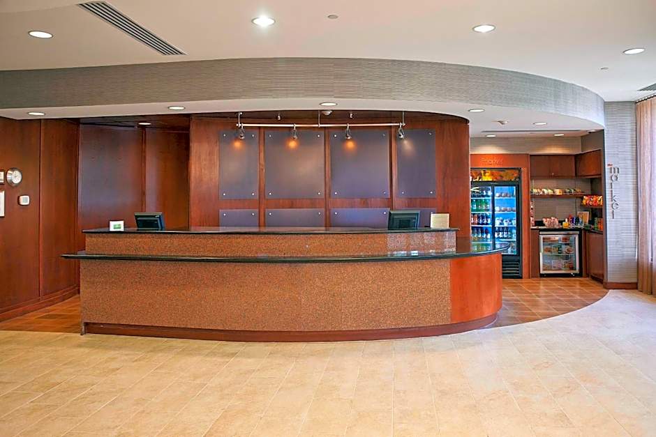 Courtyard by Marriott Shelton