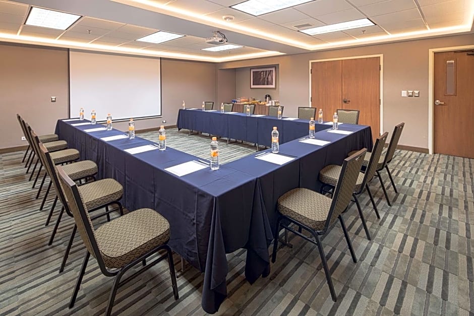 Hampton Inn By Hilton Monterrey-Gallerias