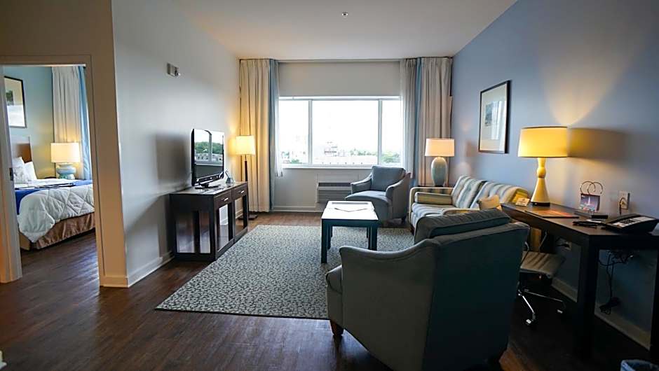 The Banyan Hotel Fort Myers, Tapestry Collection by Hilton
