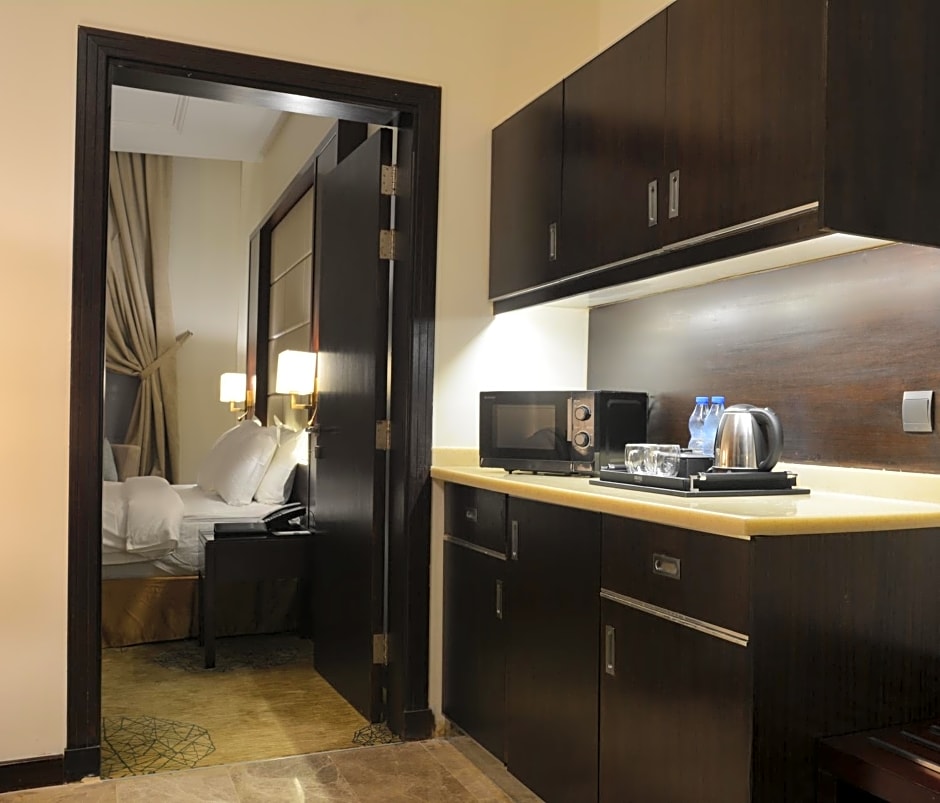 Prime Al Hamra Hotel