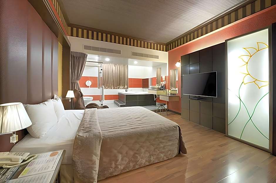 Holland Village Motel Hua Pin