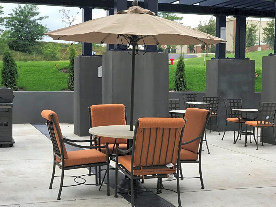 Staybridge Suites Madison - Fitchburg By IHG