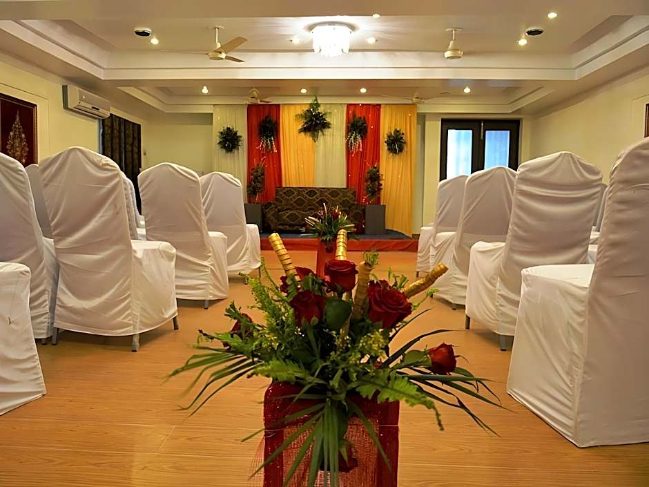 The Ambassador - Hotel & Conference Center