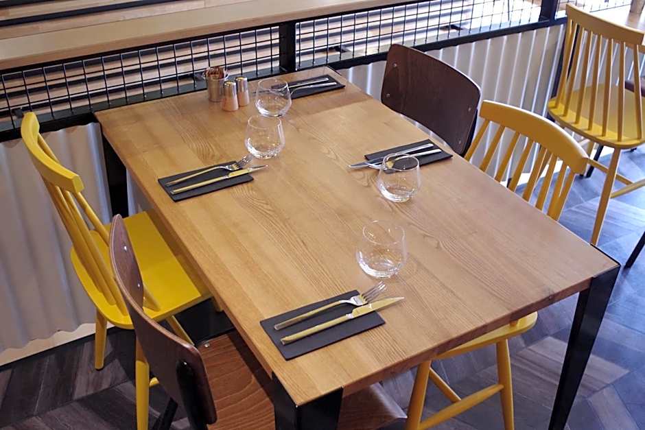 Logis Hotel Le Chêne Vert